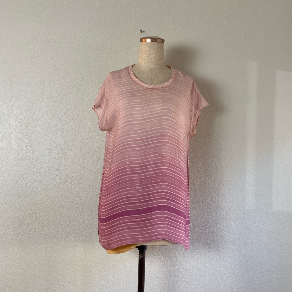 VINCE pink ombré striped silk short sleeve top size extra small.